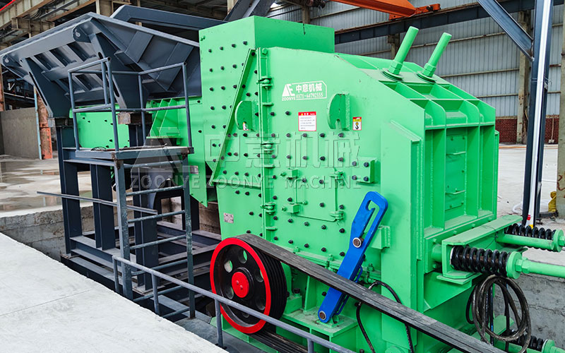 給料機+反擊式破碎 給料機+反擊式破碎