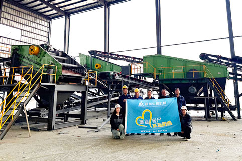 直擊現(xiàn)場！中意機(jī)械裝修垃圾處理設(shè)備高效安裝，工程師團(tuán)隊(duì)盡顯專業(yè)風(fēng)范